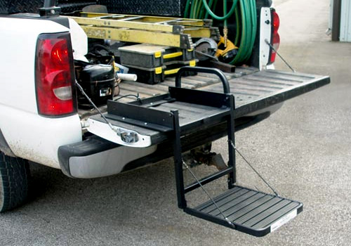 Great Day Truck N' Buddy Tailgate Mount Bed Step without Tonneau - Click Image to Close